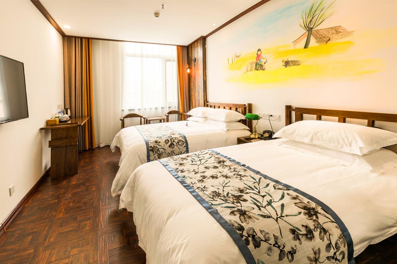Nostalgia Hotel Near Tianjin Polar Ocean Word- Tianjin Fonte Joy World, 10 Minutes Drive Away From Tianjin Tanggu High-Speed Railway Station, Free Ice-Cream, Mineral Water, Snacks And Laundry Service, English Communication Well Esterno foto