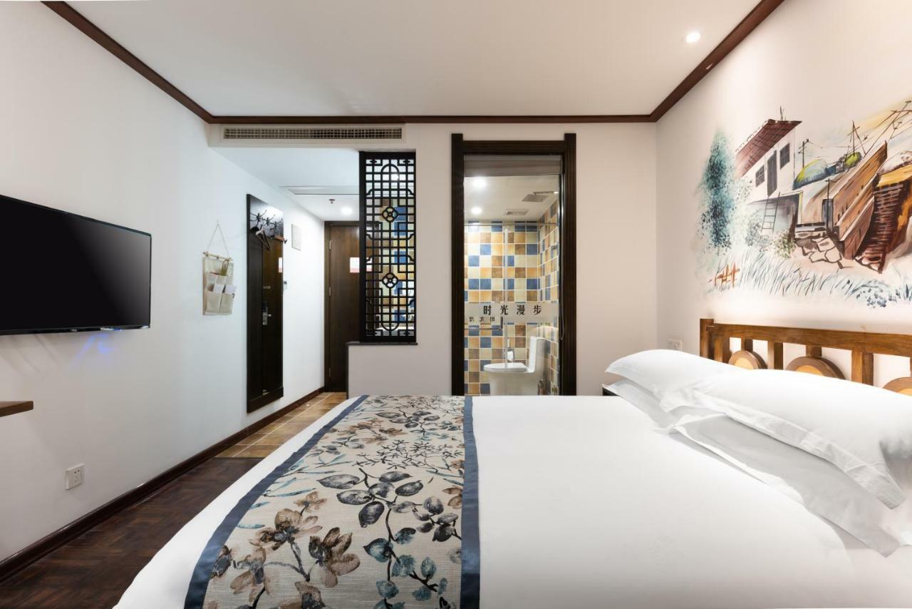 Nostalgia Hotel Near Tianjin Polar Ocean Word- Tianjin Fonte Joy World, 10 Minutes Drive Away From Tianjin Tanggu High-Speed Railway Station, Free Ice-Cream, Mineral Water, Snacks And Laundry Service, English Communication Well Esterno foto