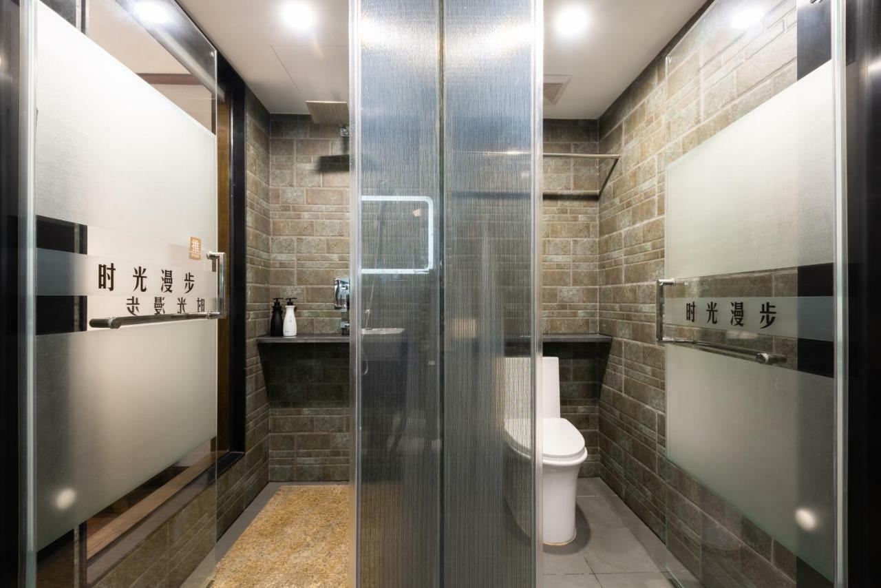 Nostalgia Hotel Near Tianjin Polar Ocean Word- Tianjin Fonte Joy World, 10 Minutes Drive Away From Tianjin Tanggu High-Speed Railway Station, Free Ice-Cream, Mineral Water, Snacks And Laundry Service, English Communication Well Esterno foto