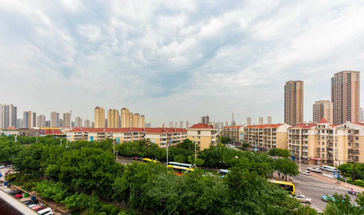 Nostalgia Hotel Near Tianjin Polar Ocean Word- Tianjin Fonte Joy World, 10 Minutes Drive Away From Tianjin Tanggu High-Speed Railway Station, Free Ice-Cream, Mineral Water, Snacks And Laundry Service, English Communication Well Esterno foto